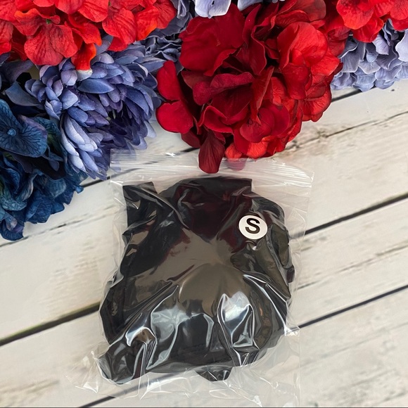 Sexy Black Hollowed Out Bandage Monokini - Picture 12 of 13